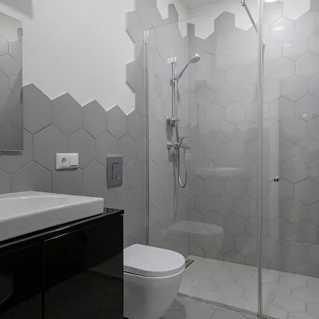 Elegant In Quiet Center Appartement Riga