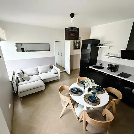 Appartement Elegant In Quiet Center