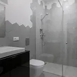Elegant In Quiet Center Apartman Riga